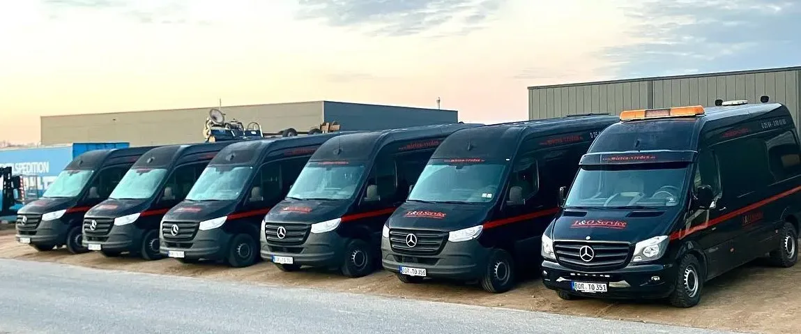 Transporter von T&O Service auf dem Betriebsgelände in Vreden